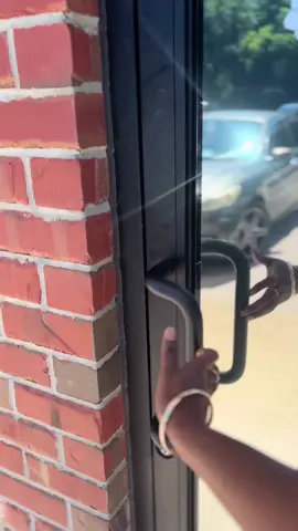 Genesis by Elle would love to service you! If you’re looking for a licensed cometologist and trichologist that has a passion for promoting healthy scalp and hair book your next appointment at genesisbyelle.com! #genesisbyelle #genesisbeautybar #fayettevillenc #licensedcosmetologist #licensedtrichologist #beauty #hair 