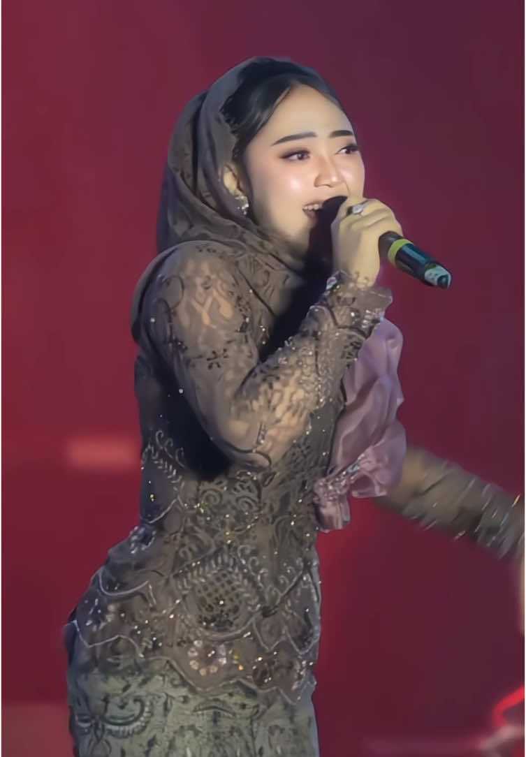 Laut - Silvy kumalasari 😍 #laut #silvykumalasari #omhimawan #sabilutaubah #dangdutinajaaofficial #music #fyp 