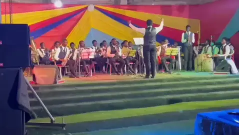 A merge of Asem beba debi and Ewiase Awieyie composed by Kay Sam and was rearranged by Atonsu Circuit Band🔥🔥 @Wesley Methodist ,Bonwire @1st and 5th Kumasi band unit @AMB Kumasi Diocesan Band #atonsucircuitband #atonsudistrict4 #tiktokghana🇬🇭 #goviral #fyyyypppp 