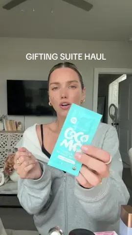 Trying alll these and will report back lmk if you have any interest. This is insanely long I’m sorry 🤯 #brandedit #giftingsuite  @Ethique #shampoobar  @IPSY #subscriptionbox @ELEMIS  @BREDA Watch @Tiffany Moon MD  @One Skin  @Provence Beauty  @Kitsch  @Fresh Beauty  @MIXIK SKIN  #bondlife #cocomo 