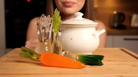 Mmm.. jaki pyszny rosołek, idealny na kaca 😋 #ai #oddlysatisfying #asmrsounds #asmr #asmrvideo #polish #aiasmr #asmrtiktoks 