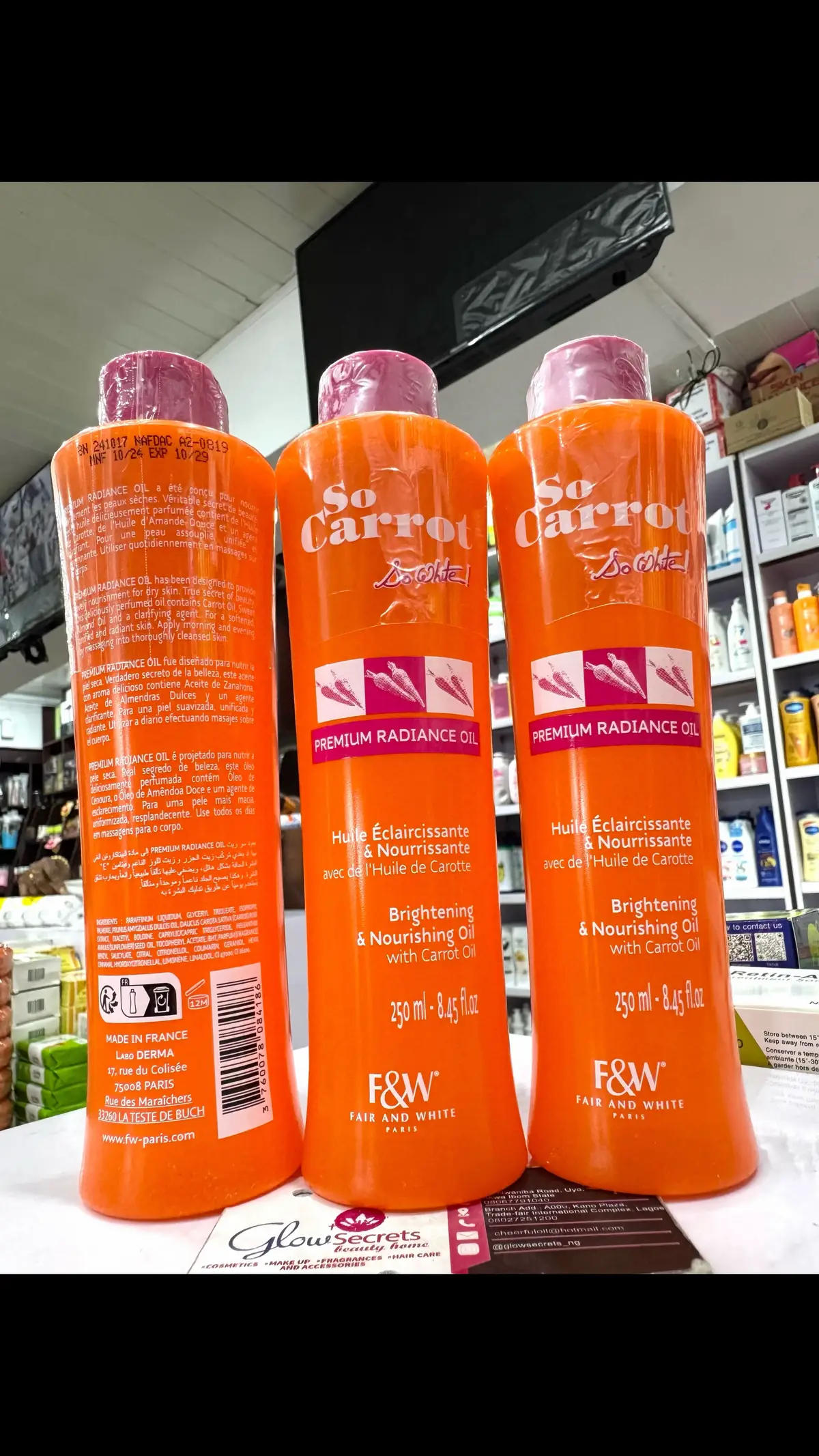 Introducing “So White So Carrot Oil” – your ultimate solution for achieving radiant, healthy skin! This premium skin care oil is enriched with the potent benefits of carrot oil, known for its nourishing and rejuvenating properties. Formulated to deeply hydrate and brighten your complexion, So White So Carrot Oil is perfect for those seeking a natural glow and even skin tone. Our unique blend harnesses the rich vitamins and antioxidants found in carrot oil, specifically beta-carotene, which not only combats signs of aging but also protects your skin against harmful environmental factors. This powerful ingredient helps to stimulate collagen production, enhances skin elasticity, and promotes a youthful appearance. With regular use, you’ll notice significant improvements in the texture and overall health of your skin. So White So Carrot Oil is lightweight and easily absorbs into the skin without leaving any greasy residue. Ideal for all skin types, it works wonders as a daily moisturizer, providing hydration while maintaining a balanced complexion.     🛒 N14,500     #socarrot #carrotoil #sowhite #bodyoils #glowsecrets