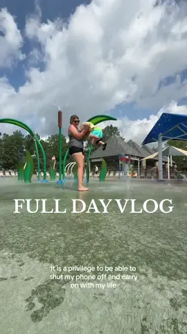 I thrive in chaos 😂✌🏼  #fulldayvlog #dayinthelife #dayinmylife #morninginmylife #morninginthelife #afternooninmylife #afternooninthelife #eveninginmylife #eveninginthelife #morningvlog #afternoonvlog #eveningvlog #sahmwhodoesntstayhome #sahmditl #ditl #splashpad #splashpark #thriveinchaos #motherhood #momlife #momof3 #sahm #sahmof3 #motherhoodjourney #childhood #childhoodmemories #enjoyingthemoment #privilege #privilegedlife #magicalchildhood #funchildhood #playingwithmykids #theirchildhoodismymotherhood #enjoyingmotherhood #familytime #funmom #funfamily 
