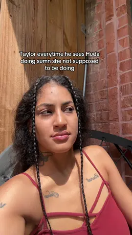 Taylor keeps me entertained😂  #fyp #foryou #foryoupage #viral #loveislandusa #taylor #huda #LoveIsland #usa 