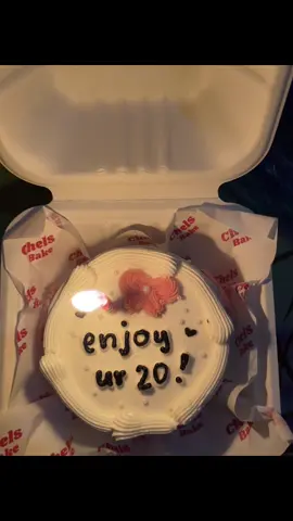 happy birthday for me😍🥰. #fyppppppppppppppppppppppp#lewatberanda#ultahke20#bentocake#kediri24jam 