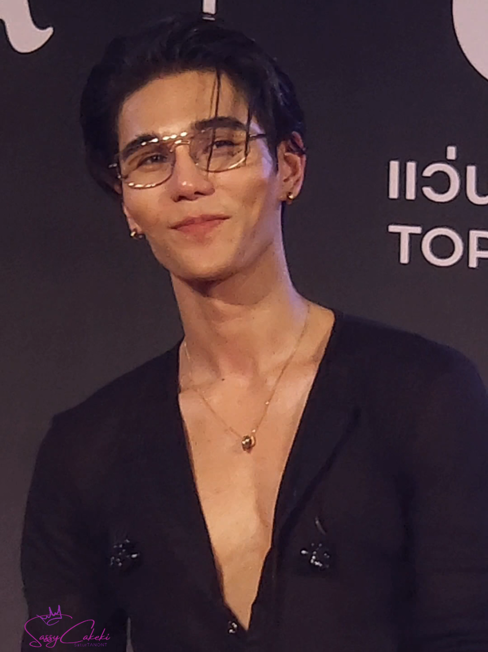 โปรโมทแล้วโปรโมทอีก คุณน้าเจฟออกเพลงใหม่นะคับ  Tell me the name - Jeff satur  #JeffsaturNewsingle #Tellmethename #jeffsatur #เจฟซาเตอร์ #rayban #RaybanxJeffsatur #Yourstorymysong @jeffsatur 