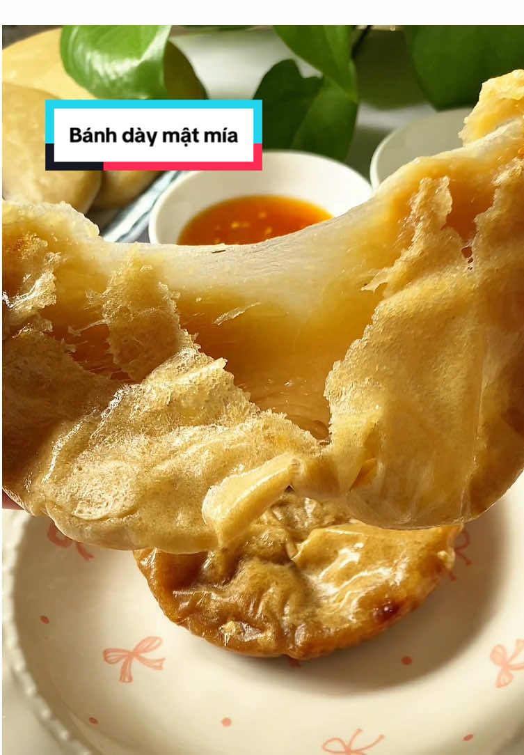 Bánh dày phiên bản mới, ngon hơn thơm hơn với mật mía bên trong 🤤🤤 #banhdaymatmia #banhday 