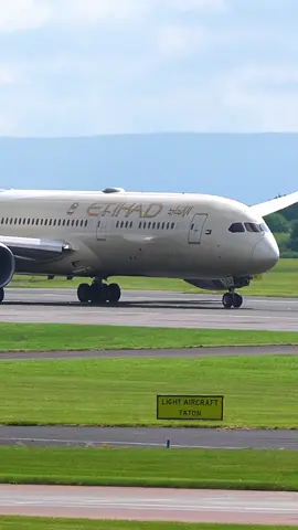 Etihad Dreamliner Super Departure ✈️