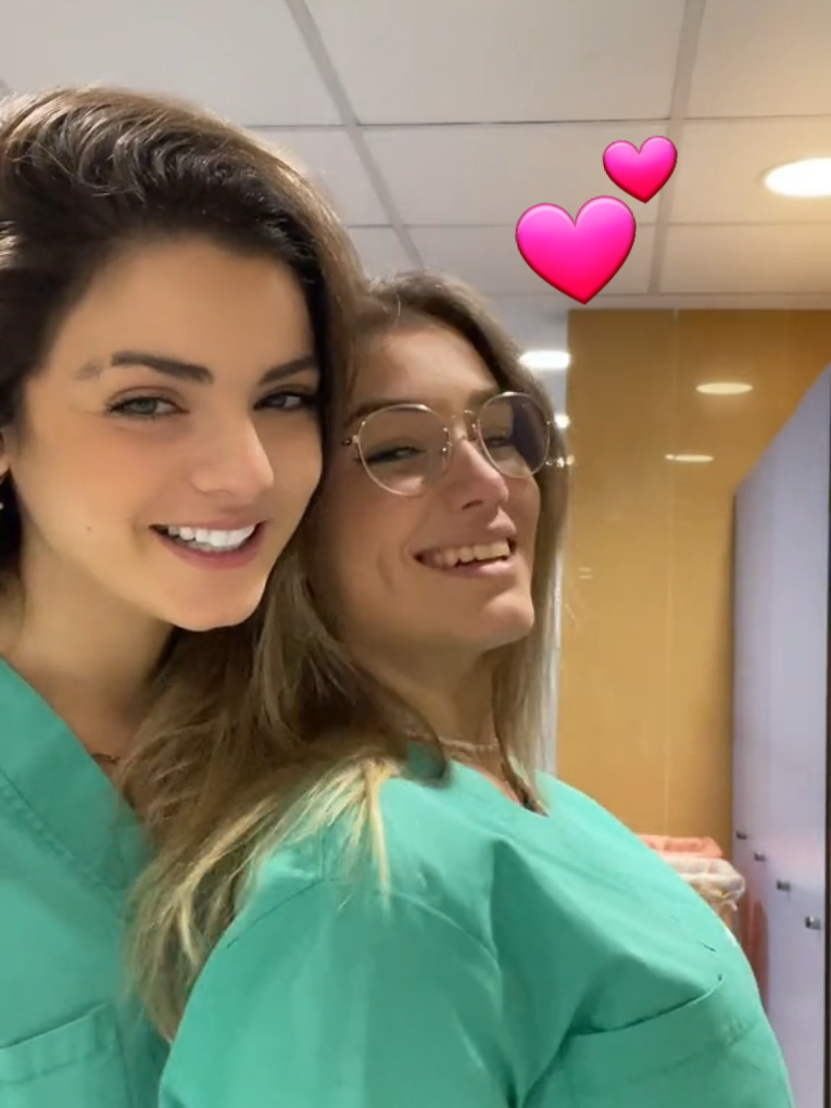 belles lesbiennes heureuse et complice 🙂😘💕 #dream #fyp #girls #filles #women #Love #lol #calor #loveyou #lovestory #jtm #jetaime #iloveyou #hot #lesbians #lesbiennes #lgbt #lgbtqia #lgbtq #wlw #tik 