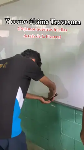 Dejamos nuestra Huella ✨️ 🎨  #travesuras #huellas #liceo #creandorecuerdos✨ #viralllllll #paratiiiiiiiiiiiiiiiiiiiiiiiiiiiiiii #Promo #LXXX #5toA 