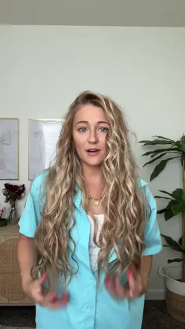 Ariana’s hair is so stunning 🤩 Every hair look she has worn on Love Island looks amazing!  #beachwaves #hairstyles #LoveIsland 