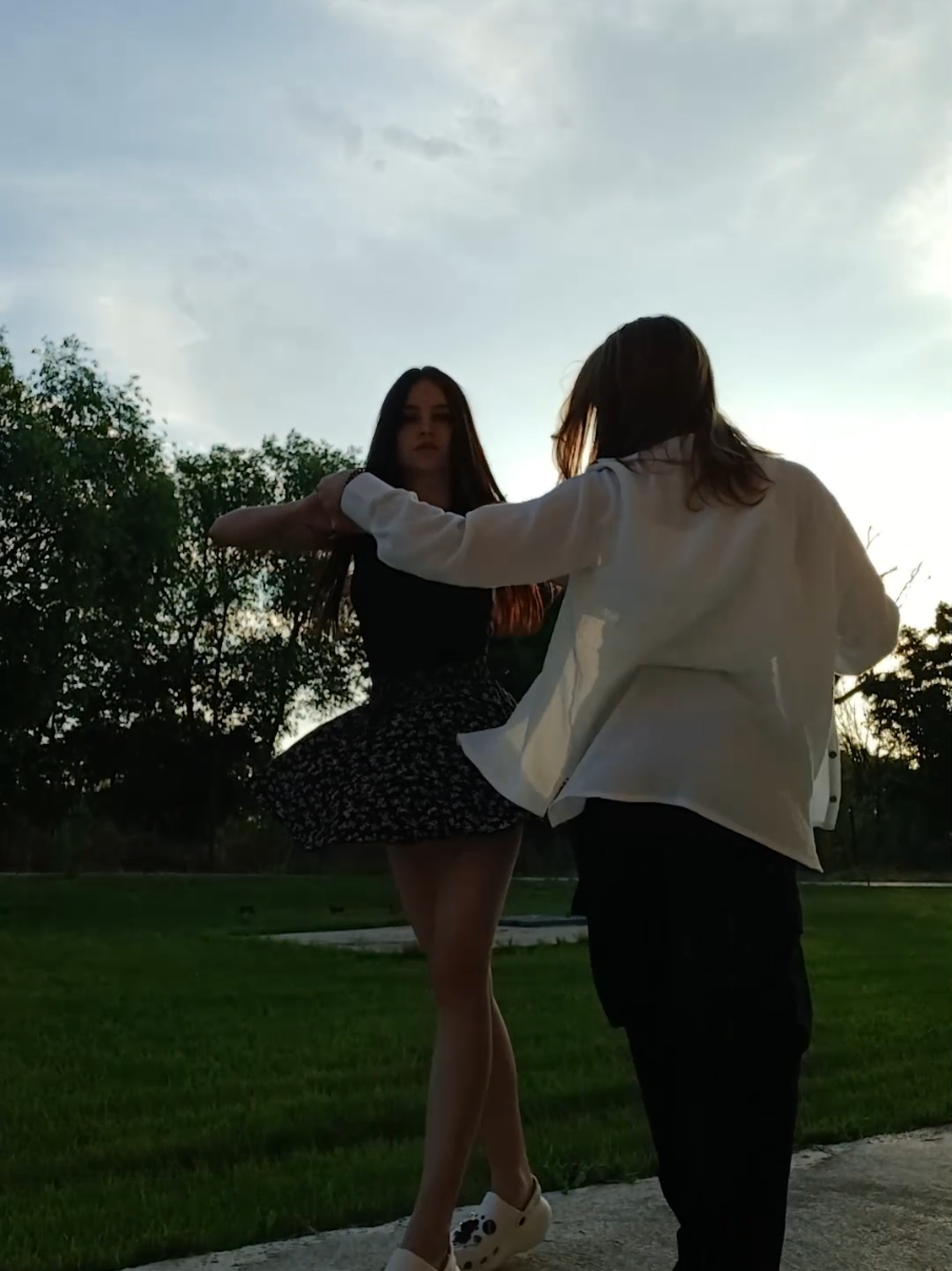 @✧Блистючка✧ балеріна капучина #танець #trend #fyp #on #dance #tt #2025 #тт #spanish 