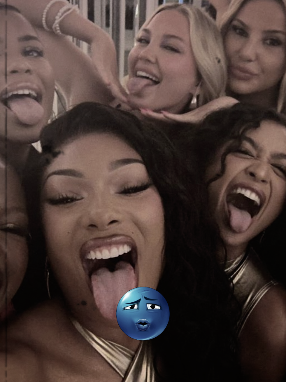 Soma cute Villa pictures from last night 😍 Enjoying this Ski Mask song #aceloveisland #ace #fyp #chelley #chelleyloveisland #veeyysedits #peacock #jeremiahloveisland #edit #loveislandusaseason7 #loveislandseason7 #fypシ゚ #loveislandUSA #LoveIsland #taylorloveisland #Taylor #loveislandedit #jeremiah #huda #hudaloveisland 