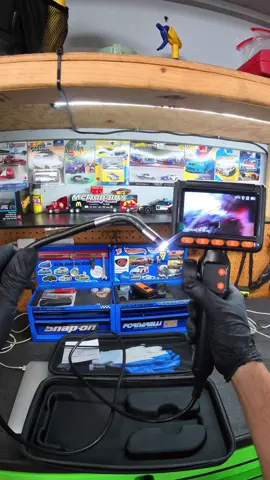 This is a must have for any tradesman 📷 #borescope #mechanic #mechaniclife #mechanicsoftiktok #bluecollar #engine #trades #tradesman #toolstoday #toolsofthetrade #autoinsight #tiktokshop #tiktokmademebuyit @Auto Insight 
