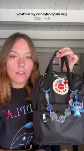 what’s in my disney park bag?! #disney #disneyland #whatsinmybag #whatsinmypurse #disneybag 
