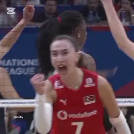 @azrrky.clipss youtubede voleybolculara ozel clip hesabi actim bakabilirsiniz bu clip ordan🤍 #kesfetteyiz #handebaladin #edit 