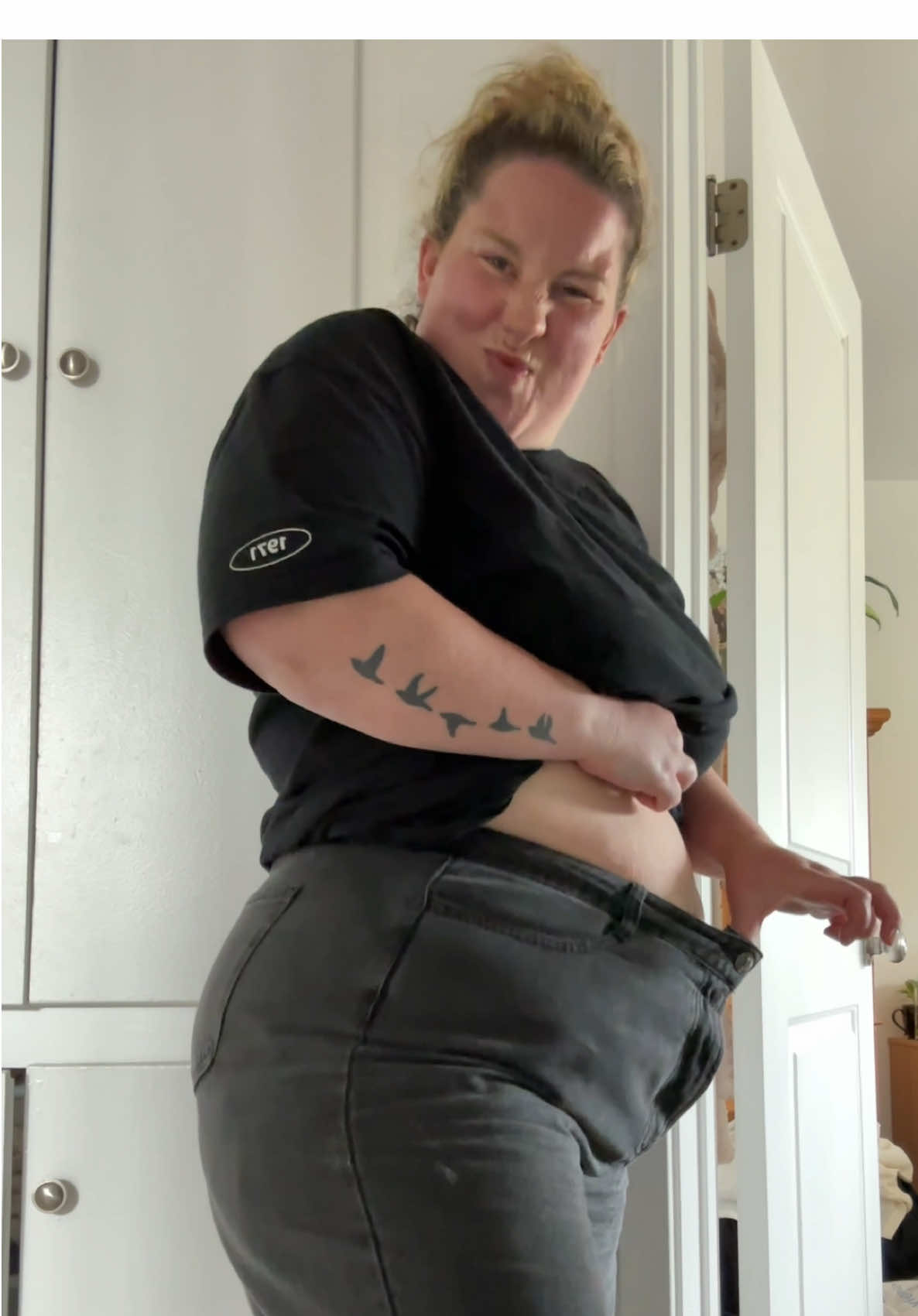 When your “skinny” jeans are now too big 🥹 #glp1forweightloss #glp1girlies #beforeandnow #bodyrecomp #bodyrecomposition #nonscalevictory 