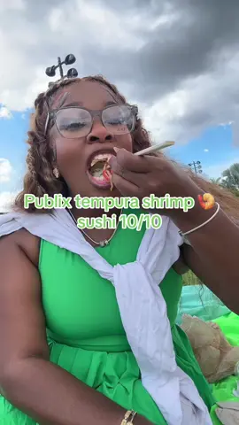 Sushi 🍣 😋#fyp #devineeyesbyskye #viral 