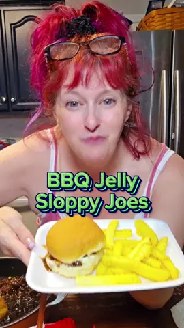 BBQ Grape Jelly Sloppy Joes this was SSSOOOO GOOD!!! Definitely a Friday Night Favorite #whatsfordinner #lazycooking #lazymomhacks #uniquelyjeannie #momlife 