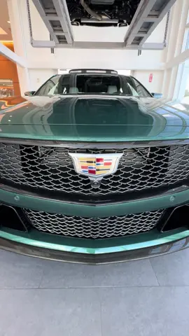 💚🧪❇️🦎🦖🍀#cadillac #ct5blackwing #newcar #fastcar #dealership #dallas #dallastx #texas #dfw #dallasfortworth #luxury 