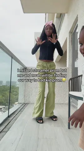 he forgot the whole routine 😭😭 he kills me lmaoooo #fyp #keryce 