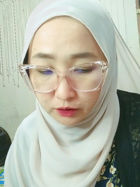 kita beri judul aktris sinetron  #laguviral #bagairantingyangkering #fyppppppppppppppppppppppp #lipsync #lucu_ngakak #bapakaing #trentiktok #pemain 