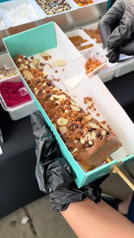 Calling all waffle enthusiasts! 🧇😍 These wonders are pure bliss! What toppings make your heart sing? Let us know in the comments! #winkwaffle #createyourownwaffle #belgianchocolate #lolliwaffle #wafflelovers #chocolatelovers #treatyourself #sweettooth #springfieldmo #springfieldmolocal #springfieldmodesserts
