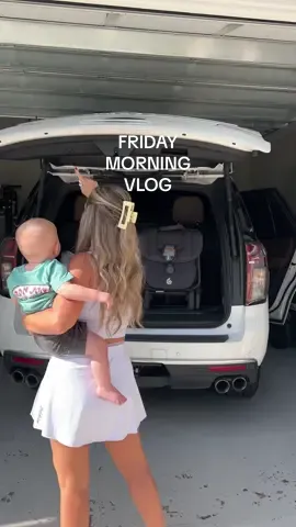 Happy Friday loves!! 💕 #workfromhomemom #wfhmom #momlife #momvlog 