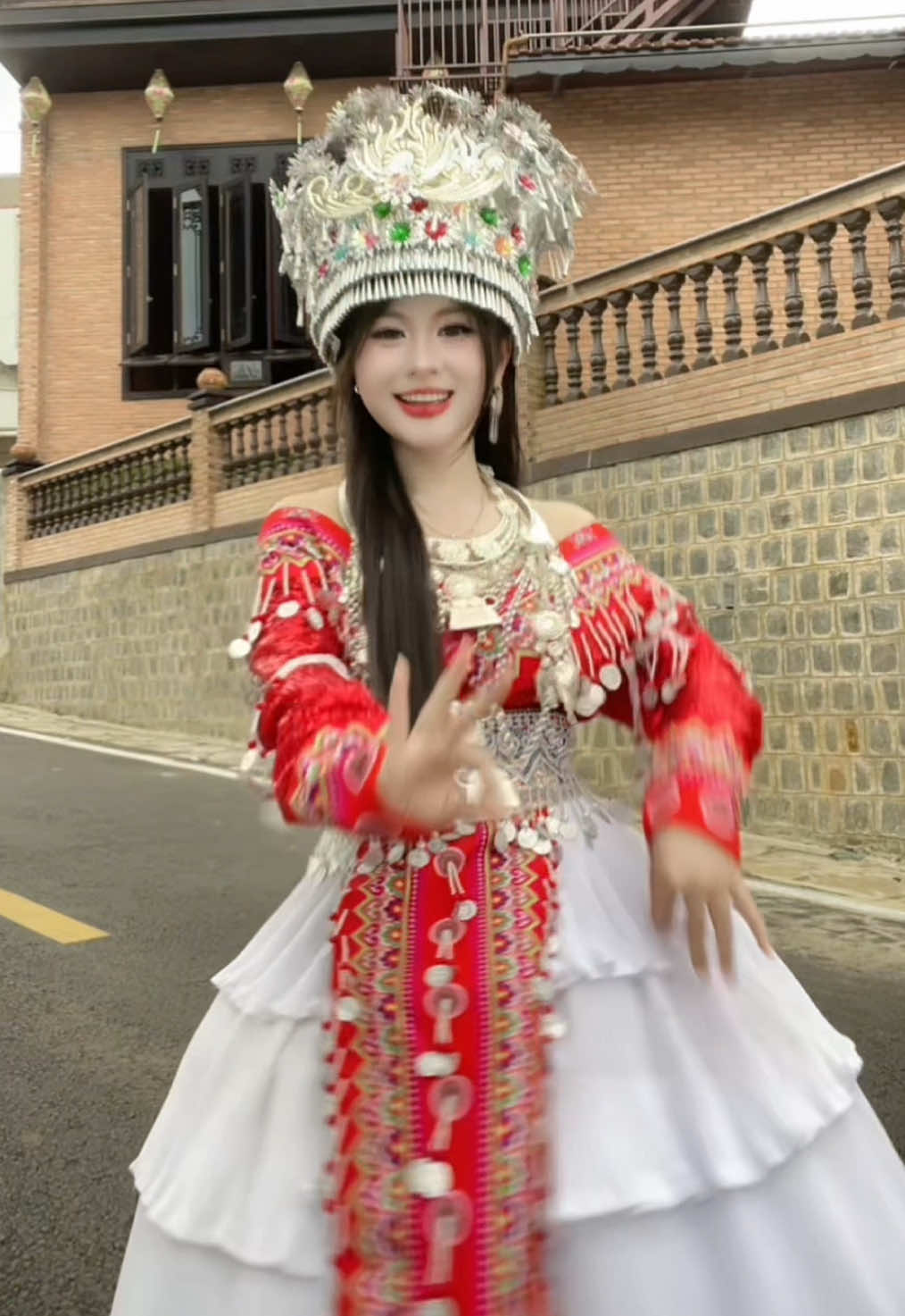 Nhảy trend hmong mới nhất @Trinh Thào  @Trinh Thào #nhayhmong #trend #nhacmong #cuốn #nhaytiktok #hmong #hmongsong #hmonglaos🇱🇦 #hmongvietnamese #hmongvietnam🇻🇳 #hmongusa🇺🇸 #hmongmyanmar🇲🇲 