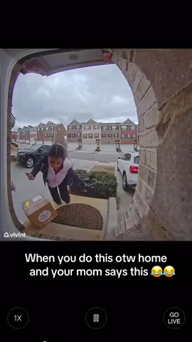 The doorbell 😭 @itgirl (via:@ai📸) 