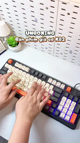 Bàn phím giả cơ K82 #review #unboxing #banphimgiaco #banphimmaytinh #banphimk82 #xuhuong #viralvideo 