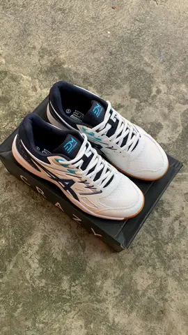 Subrang solid ng sapatos nato promise! #shoes #unisex #volleyball #basketball #fyp 