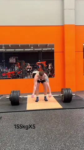 #power #gym #more #torrefarrera #lleida #tiktok_gym #wheystoregym #nopainnogain #deadlift 