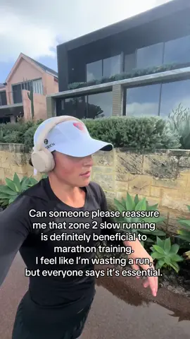It helps right?? #zonetwo #zone2  #zone2running #marathon #marathontraining #Running #runtok #marathon #runningtraining #slowrunner 