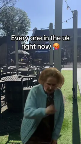 We are not ok in the uk 🇬🇧 