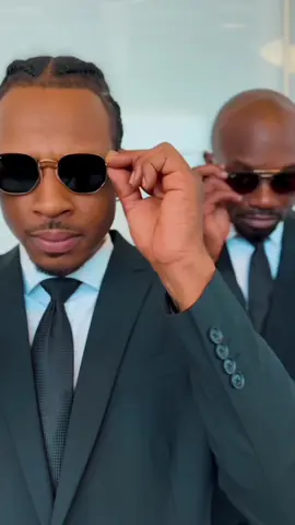 Sorry not tomorrow Charcoal Murphy…tonight 👽🕶️ #fyp #mib #meninblack #blackonblack #illegalaliens #extraterrestrial #mostwanted #fugitive #darkness #charliemurphy #charcoal #crispy #galaxydefenders #finally #newrecruits 