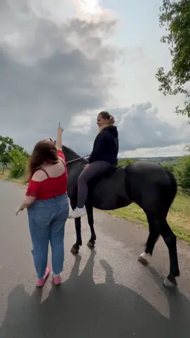 Happy album release Benson beeno🤠 @Benson  #bensonboone #moonbeameyescream #americanheart #mysticalmagical 