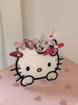 Kệ để kính kẹp tóc làm decor bàn học luôn nha xinh xỉu #decor #hellokitty #xuhuong 