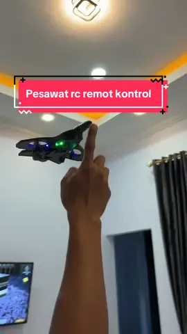 Pesawat rc remot kontrol terbang stabil manuver #pesawatremotkontrol #pesawatrc #mainanpesawatremotecontrol 
