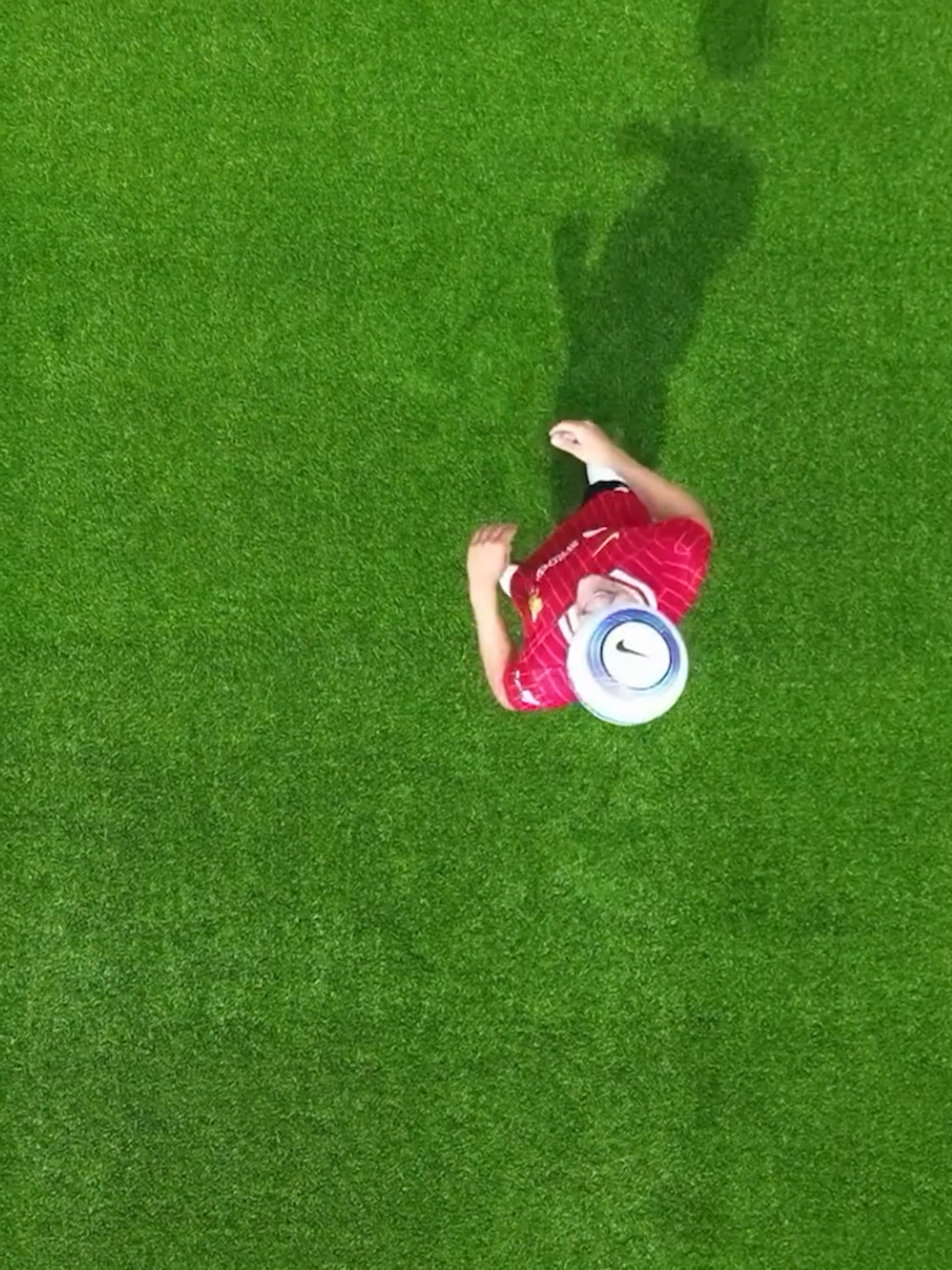 🤩 Voir Florian #Wirtz jongler depuis les airs, c'est magnifique ! Images : Liverpool FC #Football #Foot #Soccer #beINSPORTS #SportsTiktok