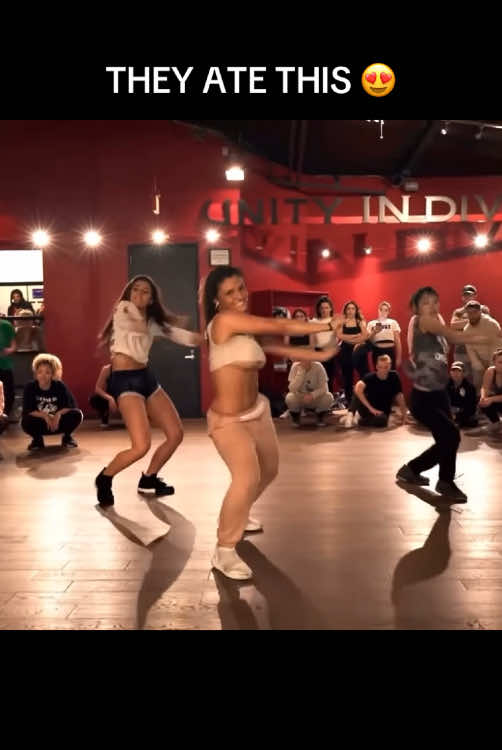 Jade Chyno hiphop #hiphopdance #hiphopdancer #millenniumdancecomplex #choreography #control #dance #dancer #hiphop #danceperformance #dancechoreography #fyp #foryou #viral 
