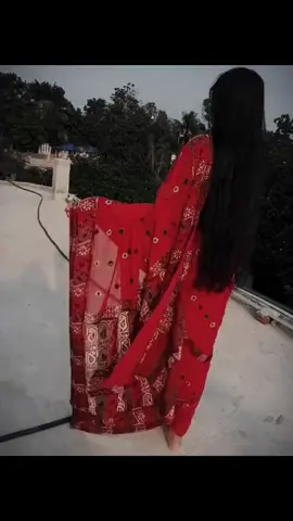 ইদানিং আর কোনোকিছু নিয়ে অতিরিক্ত আশা করতে ইচ্ছে করেনা। কারন আমি একটা জিনিস খেয়াল করেছি, যেটা নিয়ে অতিরিক্ত আশা করি সেটা বেশিরভাগ সময়ই নিরাশায় পরিনত হয়। তাই এখন অতিরিক্ত আশা করা বাদ দিয়ে দিয়েছি। যা হবার হবে, না হলে নাই। আশা যতো কম; দুঃখও ততো কম। #CapCut #কুমিল্লার_মেয়ে #foryou #foryoupage #foryoupageofficiall #fypviralシ #faru698 
