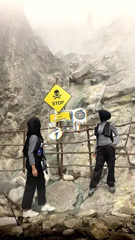 next kemna? #CapCut #fyp #kawahcandradimuka #pendakigunung #fomo #lawumountain #berandatiktok #viraltiktok #mountain #pendakifomo #tektok #xyzbca #4u