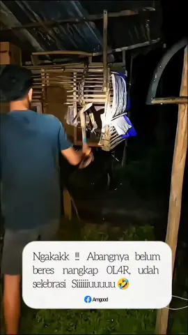 Belum beres nangkap 0L4R, malah selebrasi ssiiiuuuuu 🤣😂😭#fbpro #sksd #interaksifbpro #jangkauanluas #videolucu #lucu #ngakak #kocak #meme #funny #viralreels #fypreels #followｍe #fakesituation 
