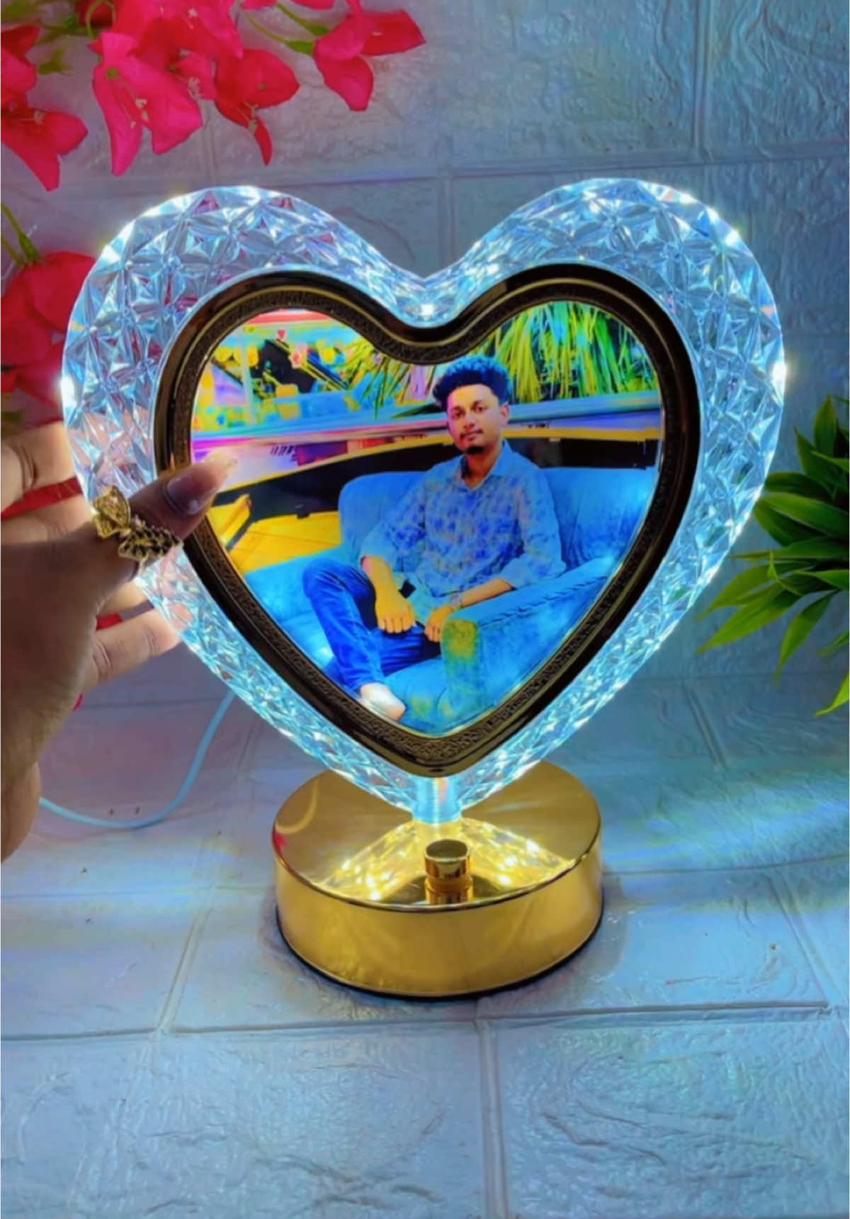 অর্ডার করার জন্য আমাদের ফেসবুক পেজ অথবা আমাদের হোয়াটসঅ্যাপে নক করুন, ডিরেক্ট মেসেজ করার জন্য বায়োতে দেওয়া লিংকে ক্লিক করুন 🥰  #viral #gift #viralvideos #giftcornerbyesha #anniversarygift #photoframe #fypppp #birthdaygift #magicmirror #magicmirror #crystalmirror #viralvideo #crystalmirror #crystalmirror #magicmirrorframe #bdviralgift #bdviralgift 