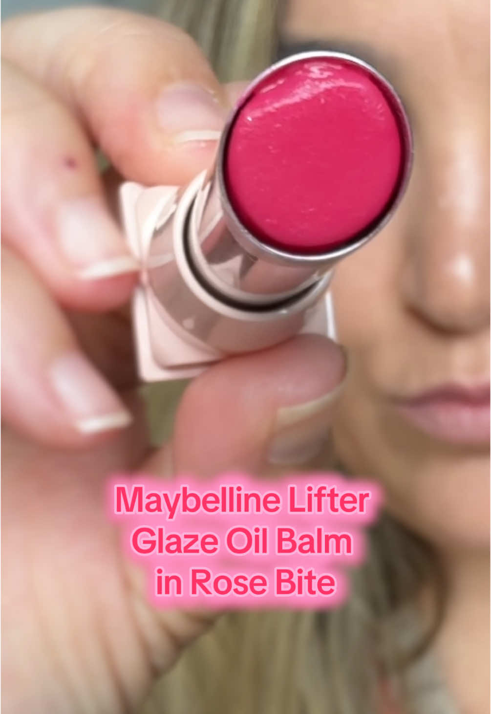 Hydrated, Pretty pop of pink for summer @Maybelline NY  #lorealconsumerbeautypartner  #maybellinelifterglaze #lipbalmreview #makeupover30 #over30makeup #summerlipcombo 