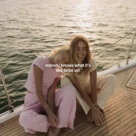 spring into summerrr #fyp #springintosummer #lizzymcalpine #bestfriend #bff #bsf #cute #friend #girl #nobodyknowswhatitsliketobeus #edit #capcut #aesthetic #moodboard #pinterest 