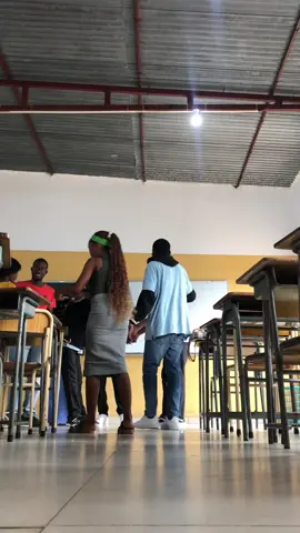 E assim foi a nossa despedida 😭😭😭😭#foryoupage #fyp #🇦🇴🇵🇹🇲🇿🇧🇷🇬🇼🇸🇹🇨🇻🇪🇦🇨🇩 