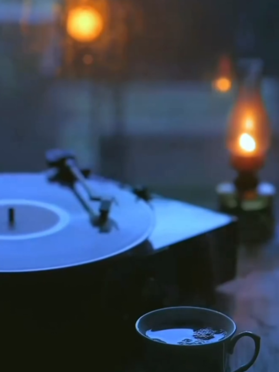 enna marantha pozhuthum.. 🎼🎶🍂 #tamil80s_90s_song #tamilwatsappstatus #tamillyrics #tamilstatus #tamilsadstatus #tamiltiktok #tamilviral #tamilmuser #fyp #fypage #foryou 