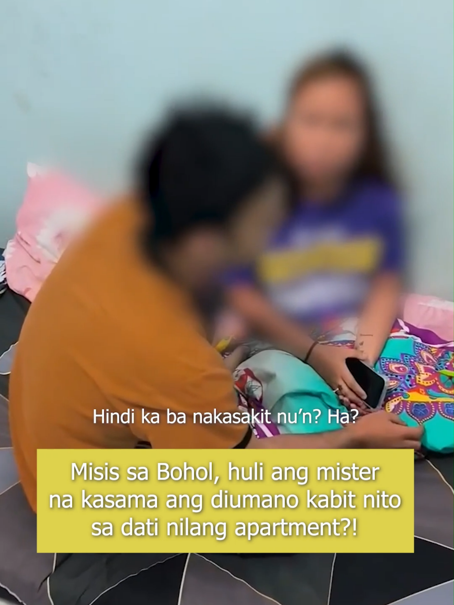 MISIS SA BOHOL, HULI ANG MISTER NA KASAMA ANG DIUMANO KALAGUYO NITO SA DATI NILANG APARTMENT?! “Magka-team kami ng partner ko sa call center na pinapasukan namin noon. Nag-start kami magchat sa isa't isa. Nagustuhan ko siya dahil too good to be true siya. ‘Yung love na hinahanap ko, binibigay niya talaga. Kaya nahulog talaga ang loob ko sa kanya. After 6 months, naglive-in kami at kalaunan, kinasal din. Nagkaanak din kami. Sa pangalawang anak namin, maselan ‘yung pagbubuntis ko at doon din nag-start ‘yung pagbabago niya– ‘yung panlalamig at pagiging inconsistent niya. Nagsimula na siyang mag-joke sa'kin ng masasakit. Pinagsasabihan niya ‘yung anak ko na, ‘Huwag mong i-love si mommy ha, maghahanap na lang tayo ng ibang mommy.’ Kaduda-duda na rin ang mga kilos niya noon. 4 times a day siya nagsi-CR tapos umaabot siya ng 1 hour sa loob ng banyo. Kapag umuuwi rin siya galing sa trabaho, palagi lang siyang nagse-cellphone. May nagsabi rin sa’kin noon na bantayan ko ‘yung asawa ko kasi nagkakamabutihan daw sila nung partner niya. May nangyari na raw sa kanila. Kinonfront ko ‘yung asawa ko. Todo deny siya at wala raw talagang namamagitan sa kanila. Hanggang sa nakita ko ‘yung profile picture ng babae, parang ‘yung background ay apartment namin dati. Kapatid ko ang isinama ko at pumunta kami sa dati naming bahay. Pagdating ko doon, hinarangan kaagad ako ng asawa ko. ‘Yung babae niya, pumasok sa kuwarto kaya nagpumilit akong makapasok din. Hanggang sa nakita ko na siya. Nangibabaw talaga ‘yung galit ko. Actually, nagkakila na kami dati nung babae, July 2024. Nilaro pa nga niya ‘yung anak ko. Hindi ko naman alam na pati pala ‘yung asawa ko, nilaro niya rin.” - Alyas ”Grace”, misis HANGGANG SAAN NGA BA DAPAT KUMAPIT SA RELASYON? ANO RIN BA ANG KARAPATAN NG MGA LEGAL WIFE SA GANITO KASALIMUOT NA PAGSASAMA? PAG-USAPAN NATIN NGAYONG LINGGO SA #KMJS.